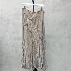 Elegant Beige Women's Skirt